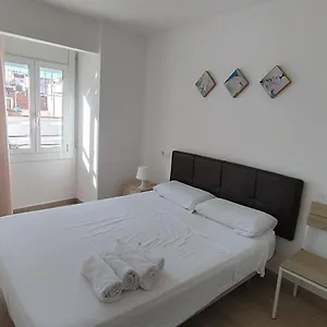 Rosesapparts Onamar & Parking Apartamento